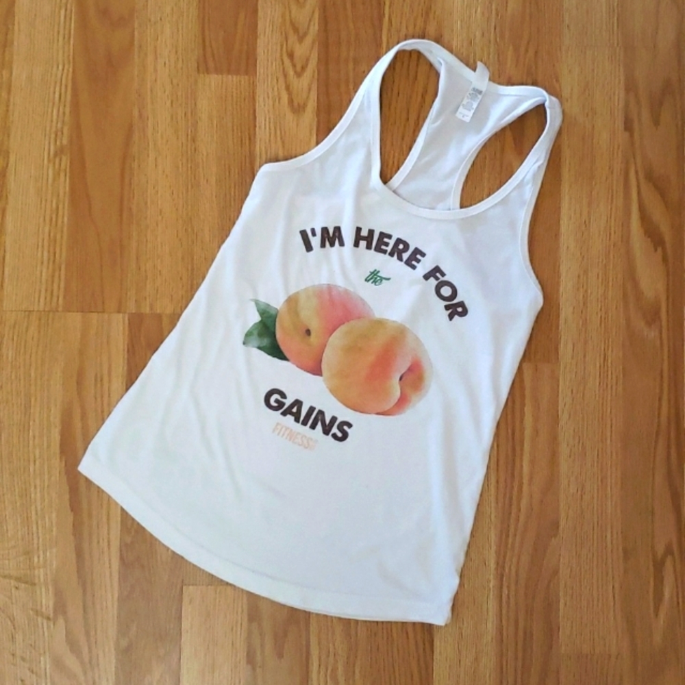 "I'm here for the gains" 🍑 Cute workout tank